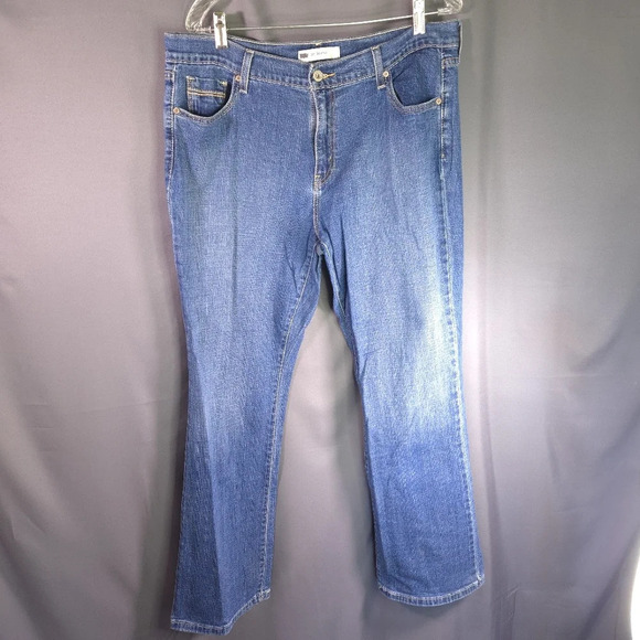 Levi's 515 Bootcut Red Tab Size 16 M W33xL32 Western,‎ Cowgirl - Picture 1 of 12